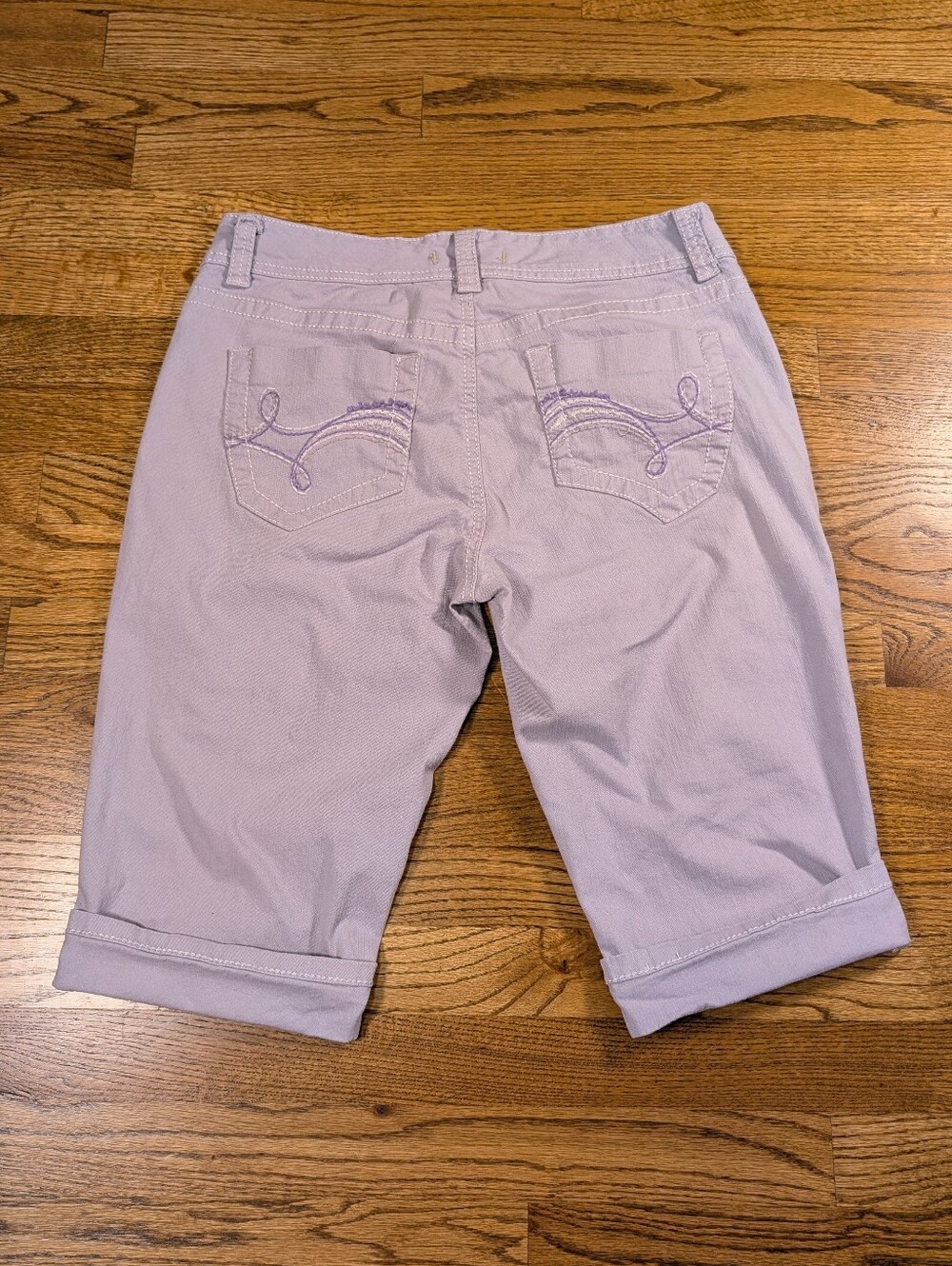 Nine West Vintage America Lavender Lilac Bermuda Shorts Cuffed Stretch Size 10 - Picture 6 of 6